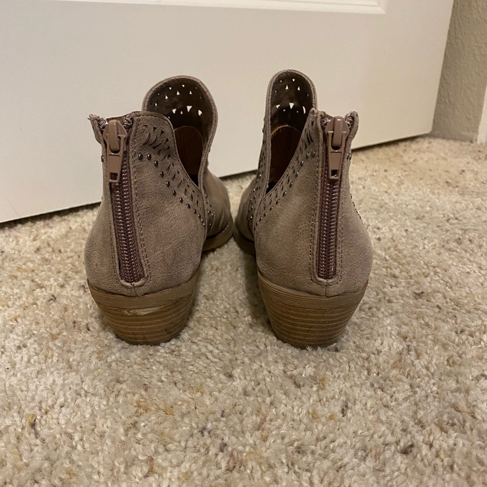 Report Booties - Picture 3 of 6